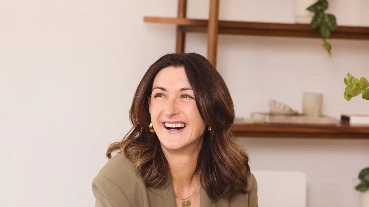 Michelle McDonald of Sásta Skin Health at her desk, featured in the Cascata Expert Series